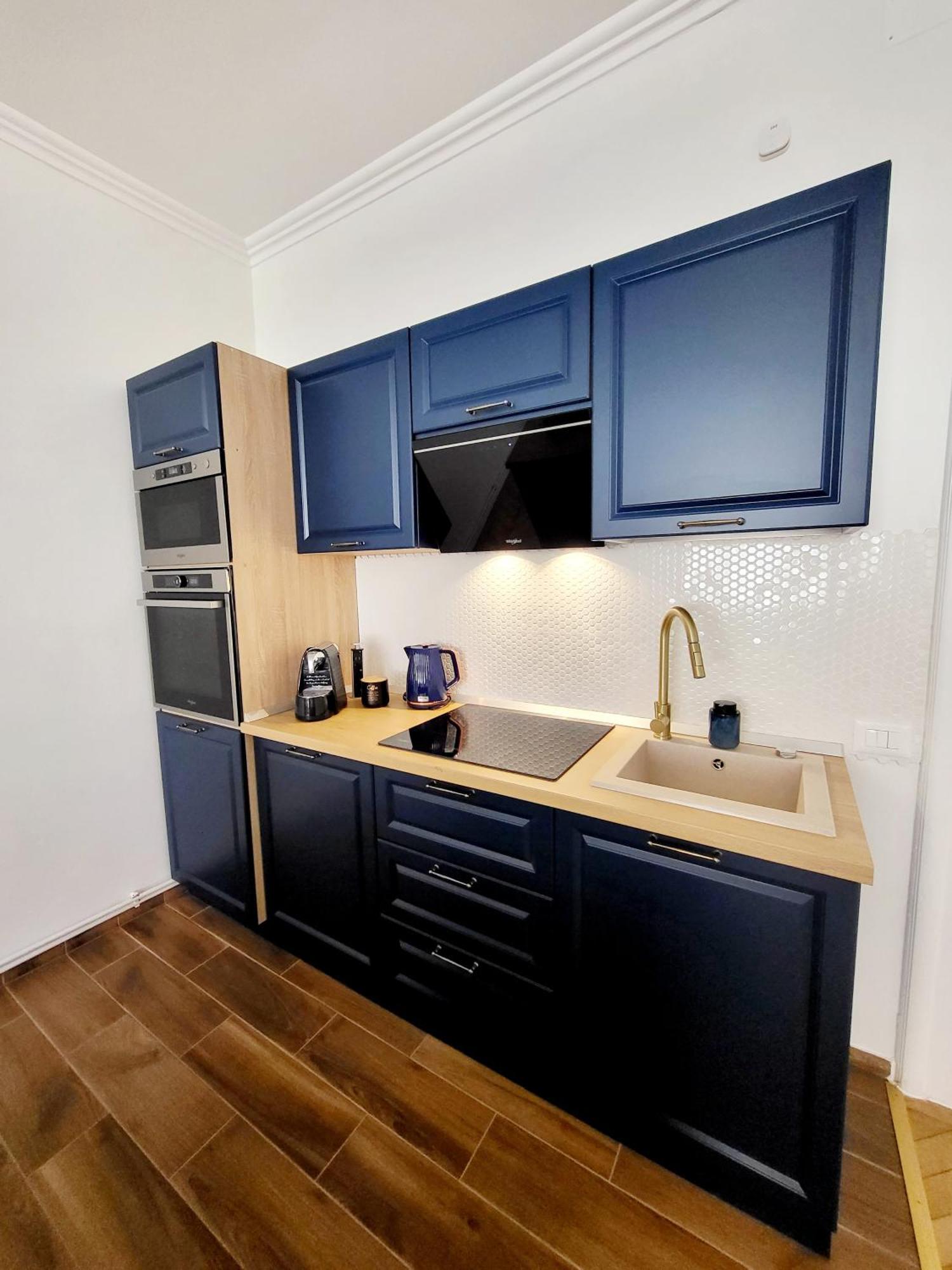 Appartement Sboldtown By Holztreppe à Braşov Extérieur photo
