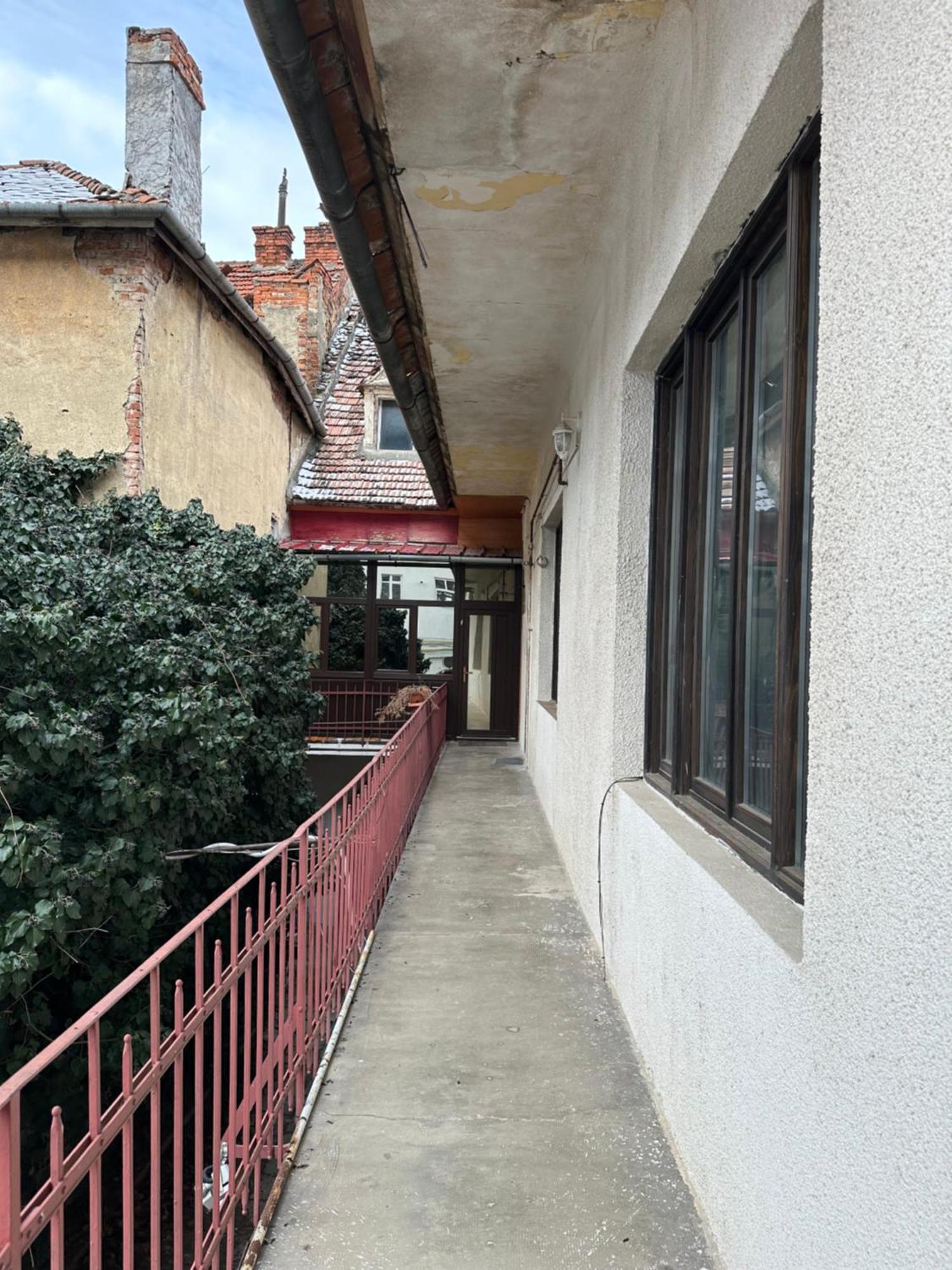 Appartement Sboldtown By Holztreppe à Braşov Extérieur photo
