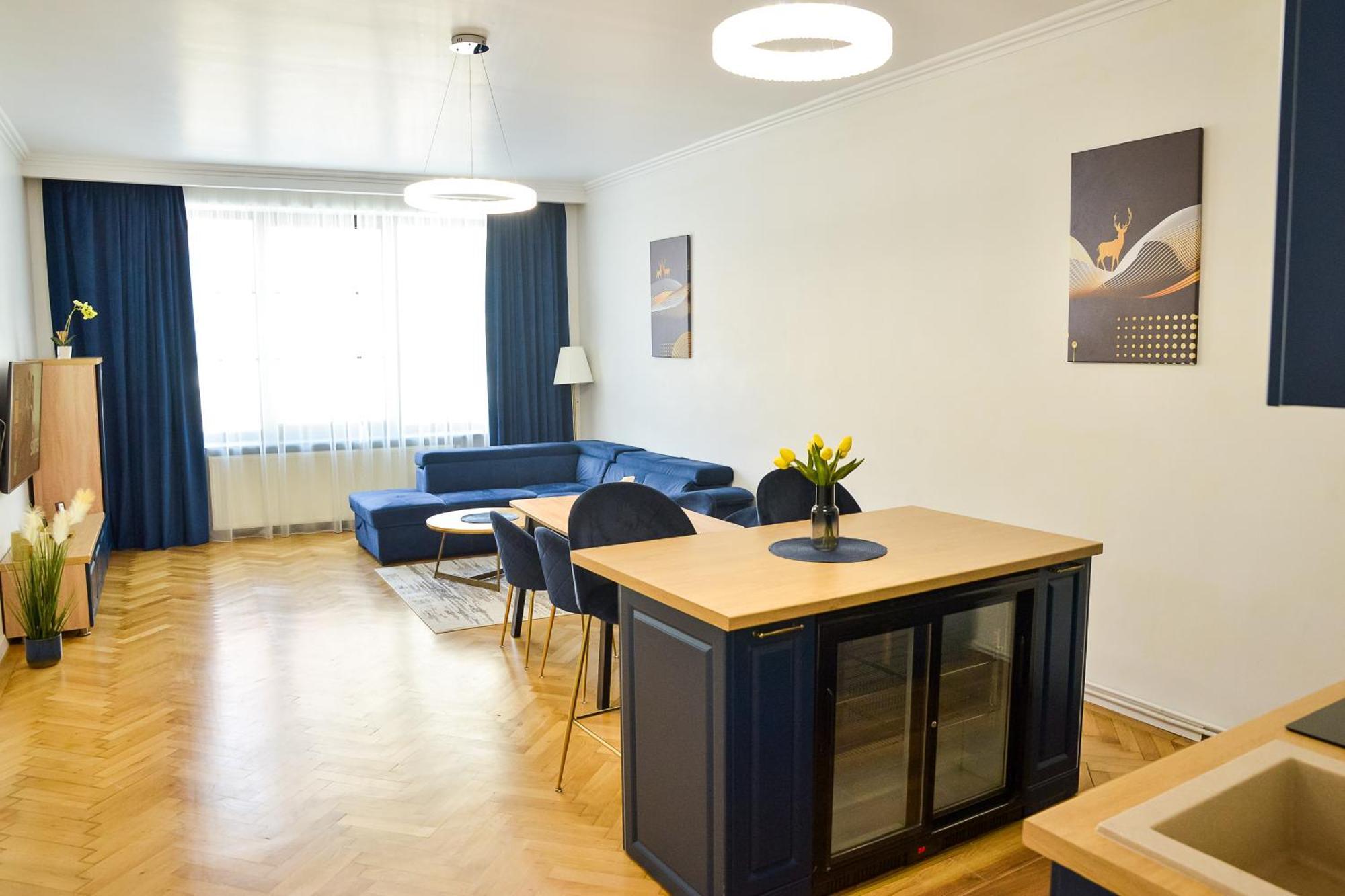Appartement Sboldtown By Holztreppe à Braşov Extérieur photo